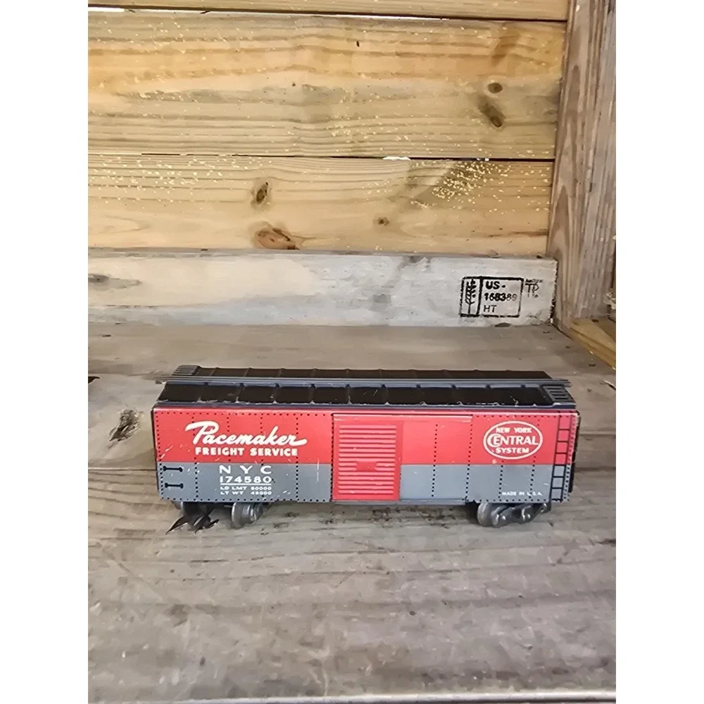 Marx 174580 NYC Pacemaker boxcar (w/ rivets) + 20102 NYC Caboose TAM 3/16ths tin